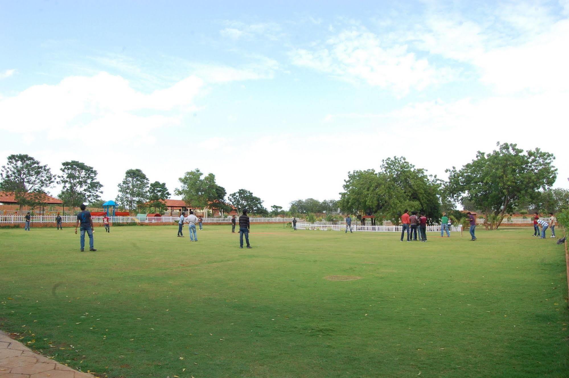 Dream Valley Resort Hyderabad Esterno foto