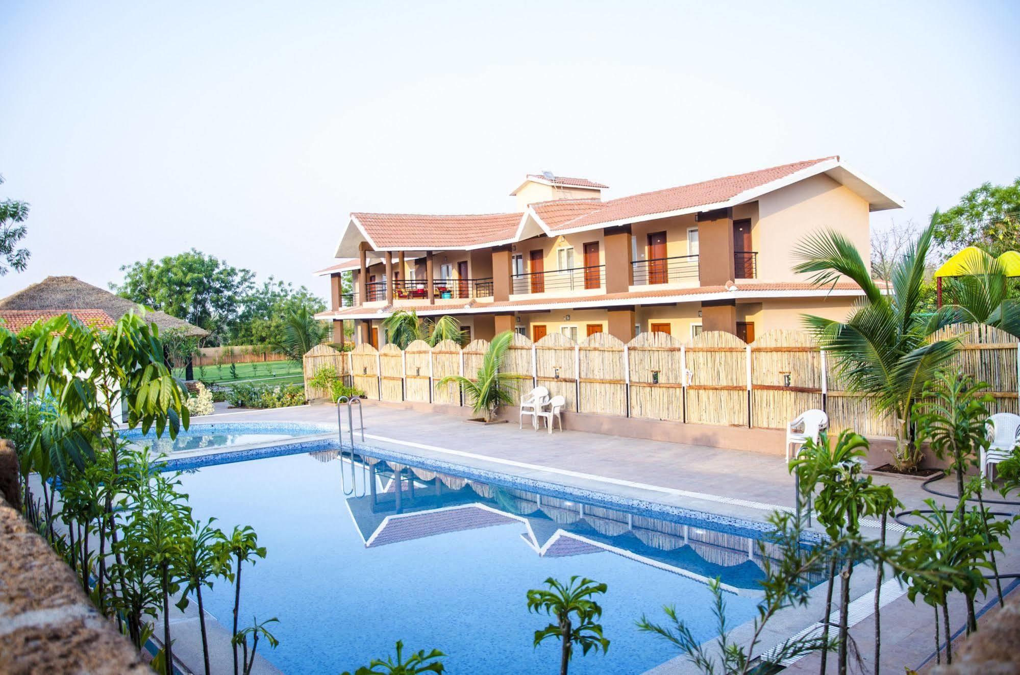 Dream Valley Resort Hyderabad Esterno foto