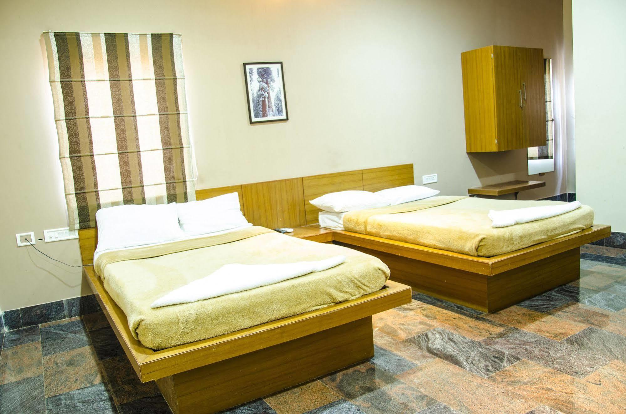 Dream Valley Resort Hyderabad Esterno foto