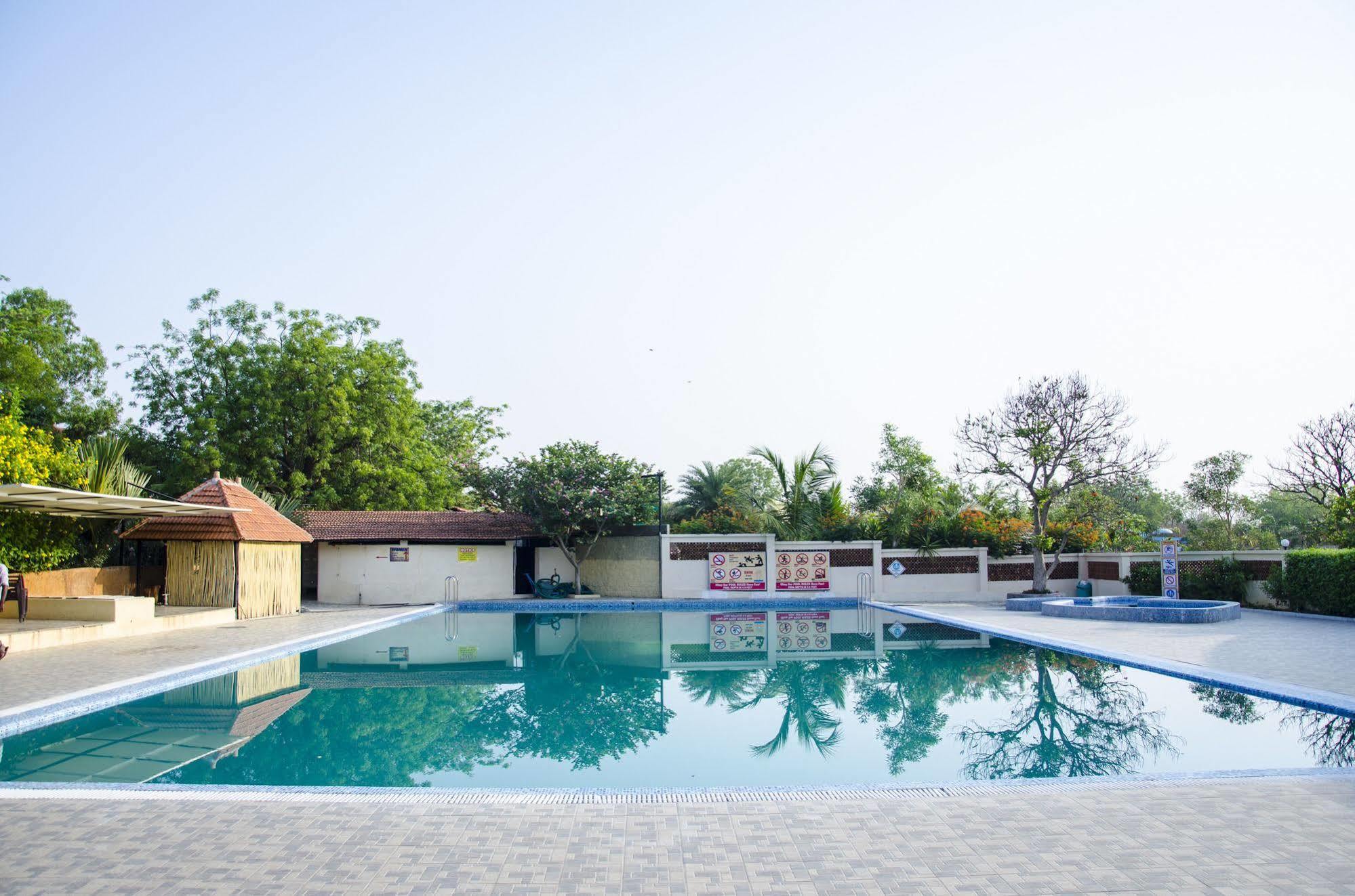 Dream Valley Resort Hyderabad Esterno foto