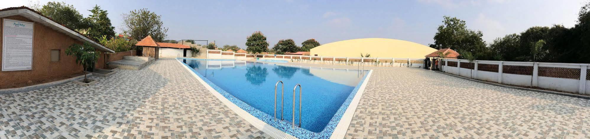 Dream Valley Resort Hyderabad Esterno foto